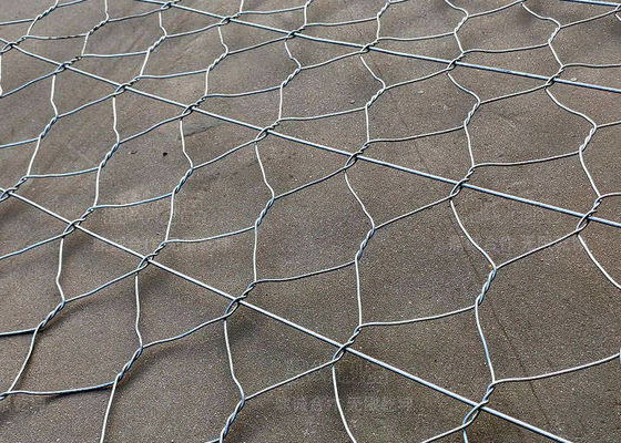 Các hộp lưới Gabion 50g-1200g / m2 Dải double twist Hexagonal Wire Mesh để bảo vệ thực vật