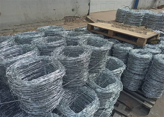 Điện galvanized sợi gai hai sợi bạc màu miễn phí mẫu