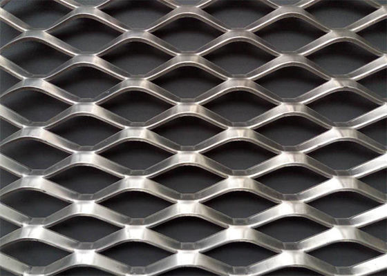 Kim cương mở rộng kim loại an ninh hàng rào điện galvanized phủ carbon thấp